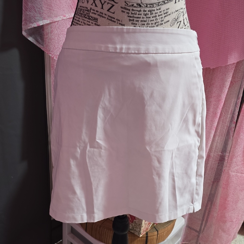 Nike White Casual Skirt